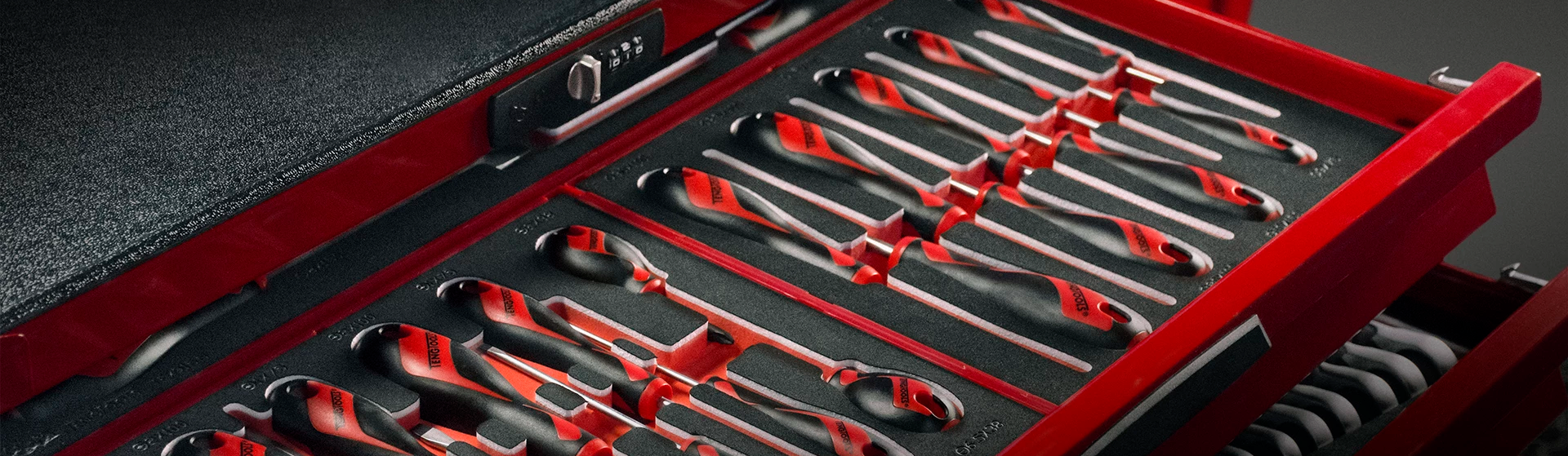 A tool chest full of tools.