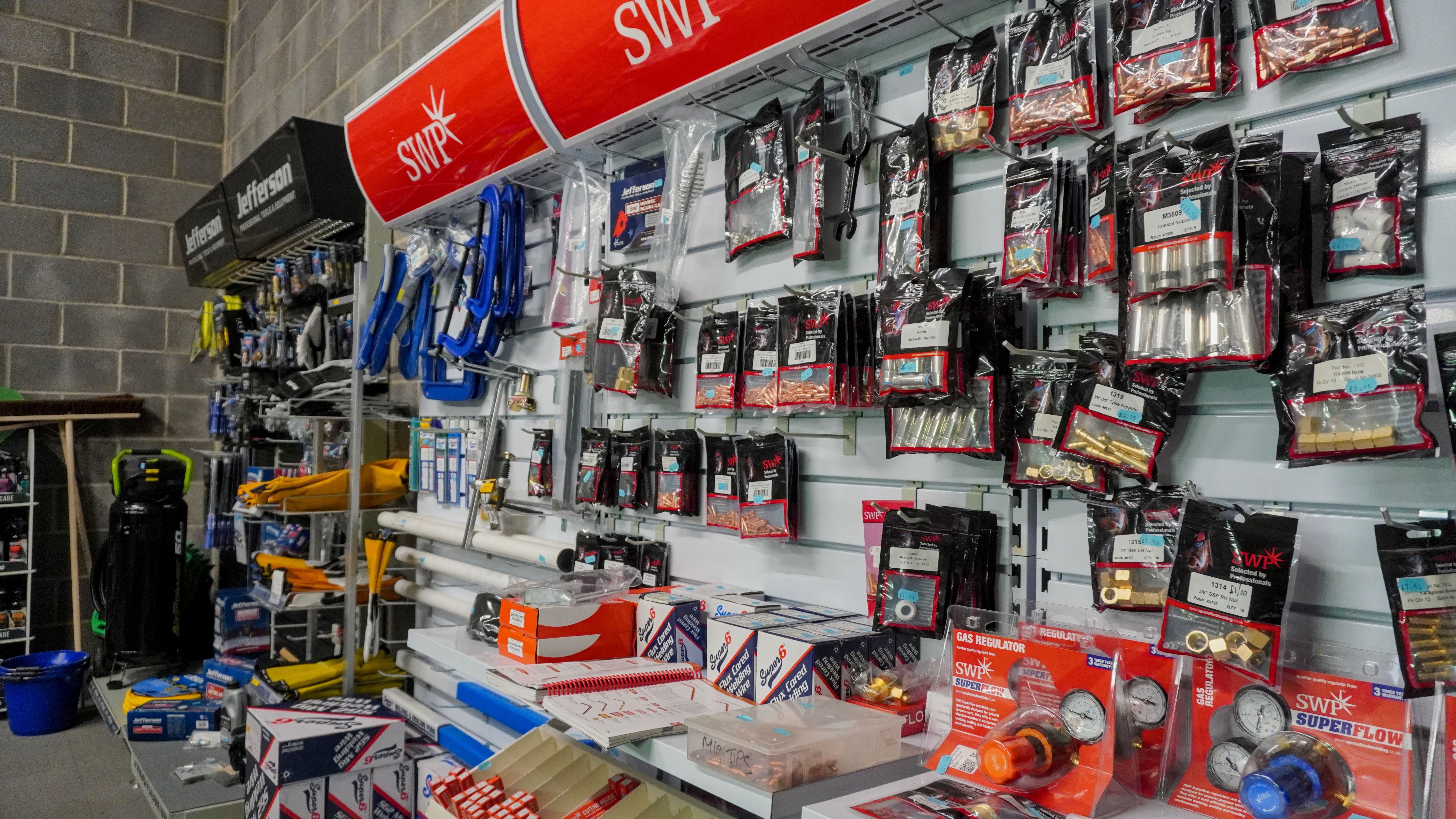 And angled look at the welding racks in Motalines